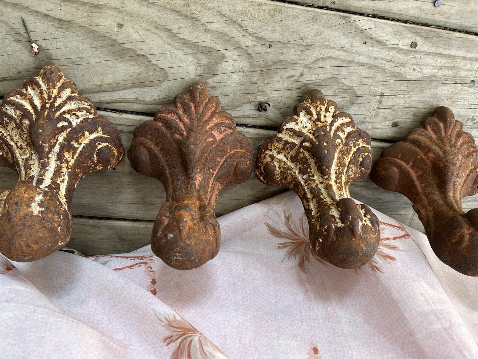 Set of 4 Antique Clawfoot Cast Iron Tub Ball Claw Bath Feet Legs ORIGINAL