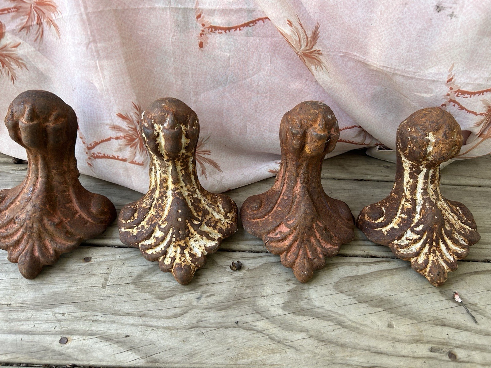 Set of 4 Antique Clawfoot Cast Iron Tub Ball Claw Bath Feet Legs ORIGINAL